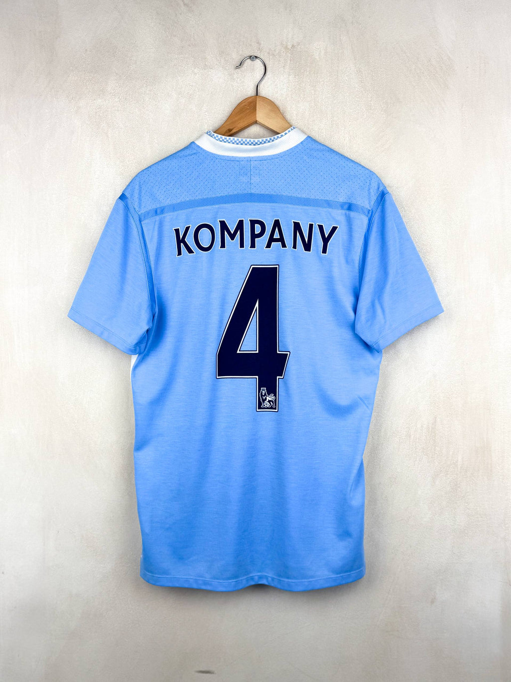 MANCHESTER CITY 2011/2012 HOME SHIRT #4 KOMPANY [L]