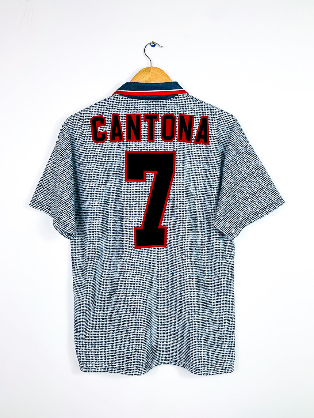 MANCHESTER UNITED 1995/1996 AWAY SHIRT #7 CANTONA [M]