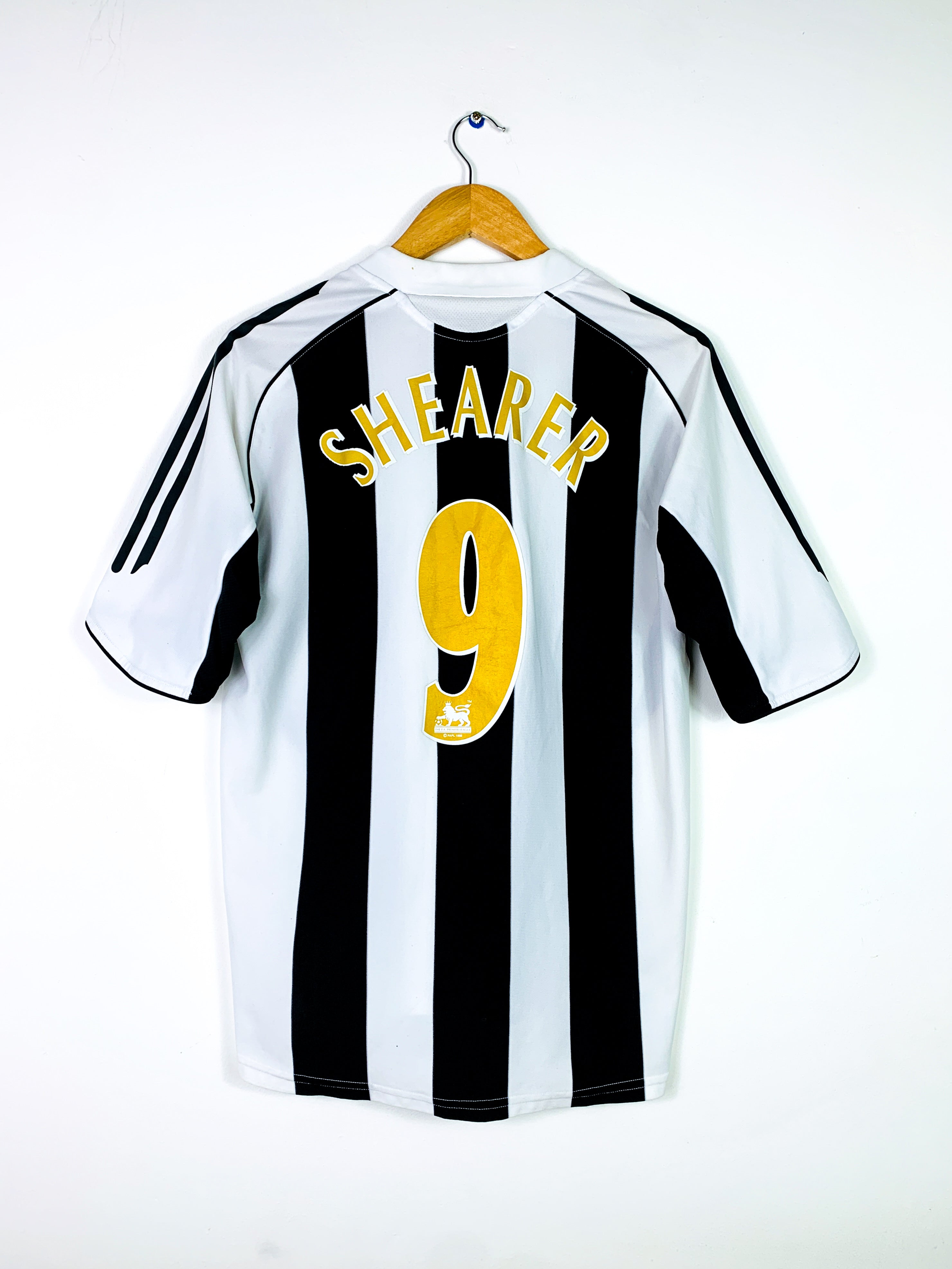 NEWCASTLE UNITED 2005/2007 HOME SHIRT #9 SHEARER [L]