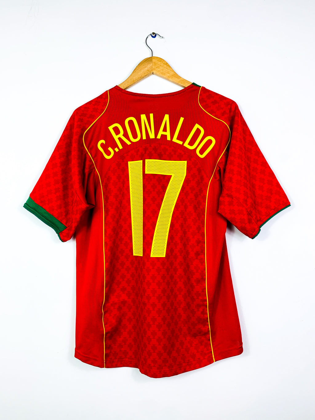 PORTUGAL 2004/2006 HOME SHIRT #17 C.RONALDO [M]