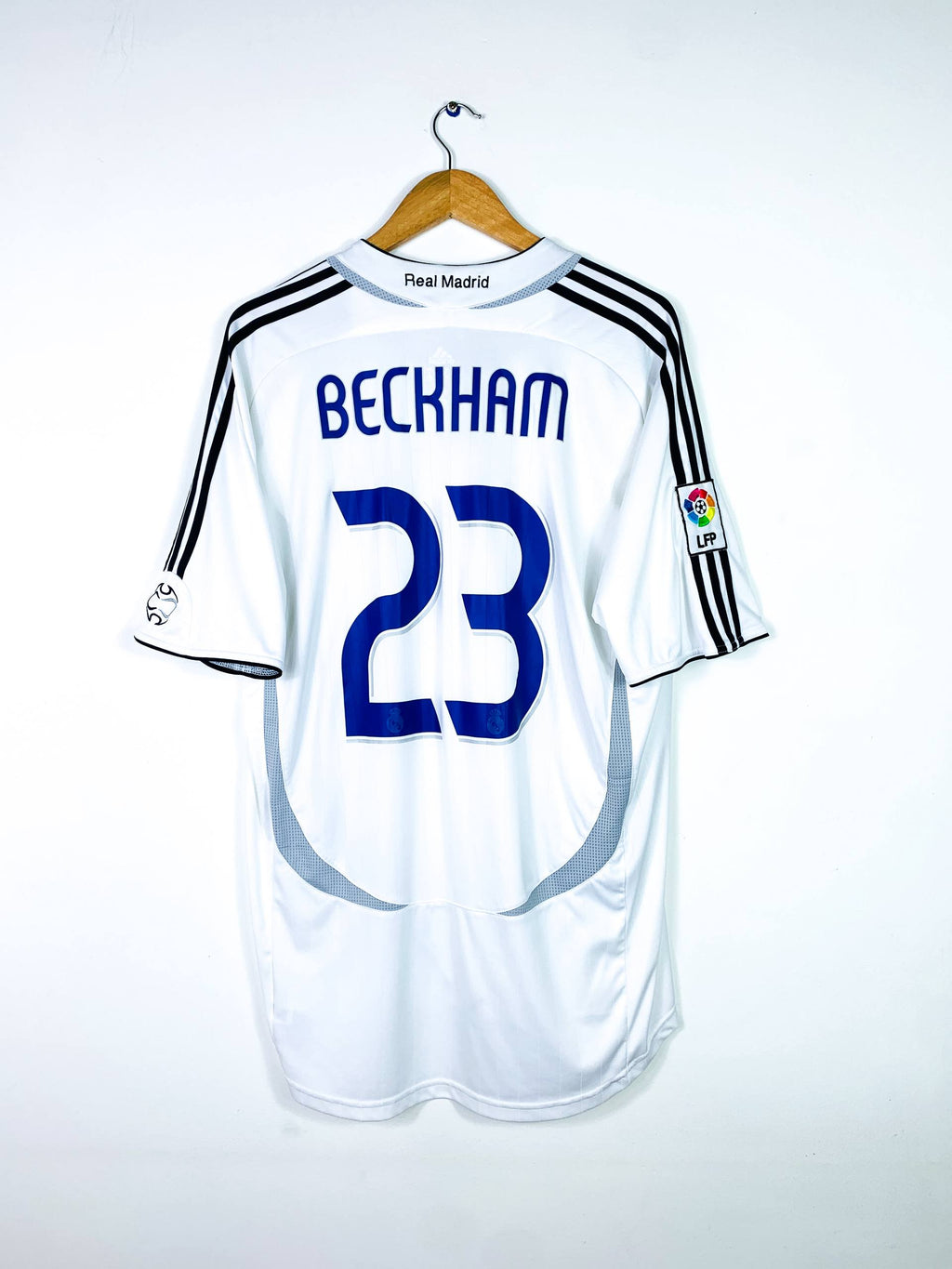 REAL MADRID 2006/2007 HOME SHIRT #23 BECKHAM [XL]