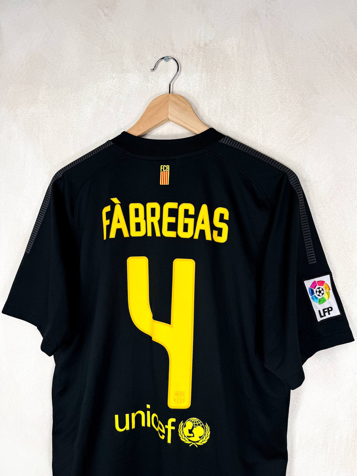 BARCELONA 2011/2012 AWAY SHIRT #4 FABREGAS [L]