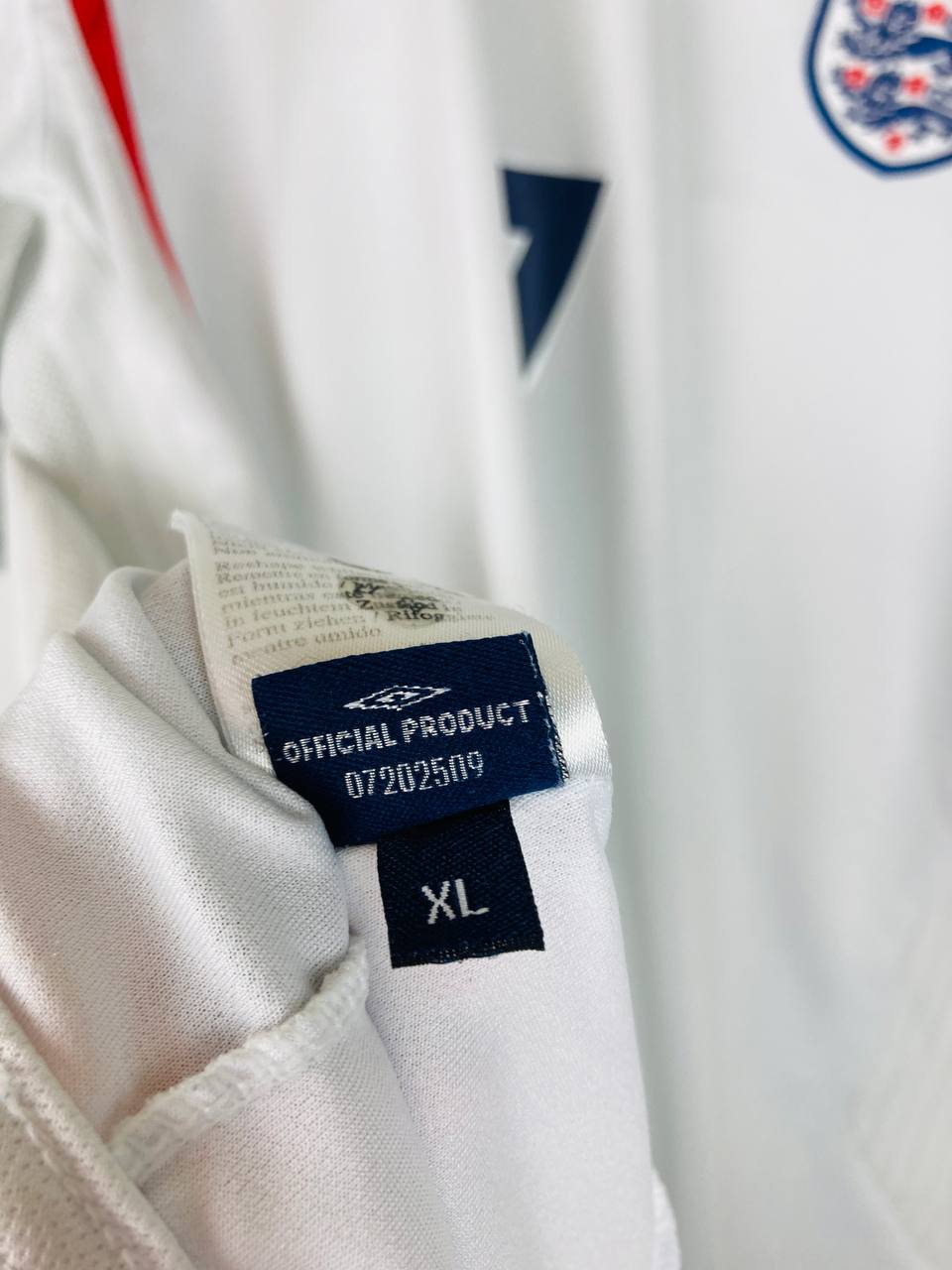 ENGLAND 2005/2007 HOME SHIRT #7 BECKHAM