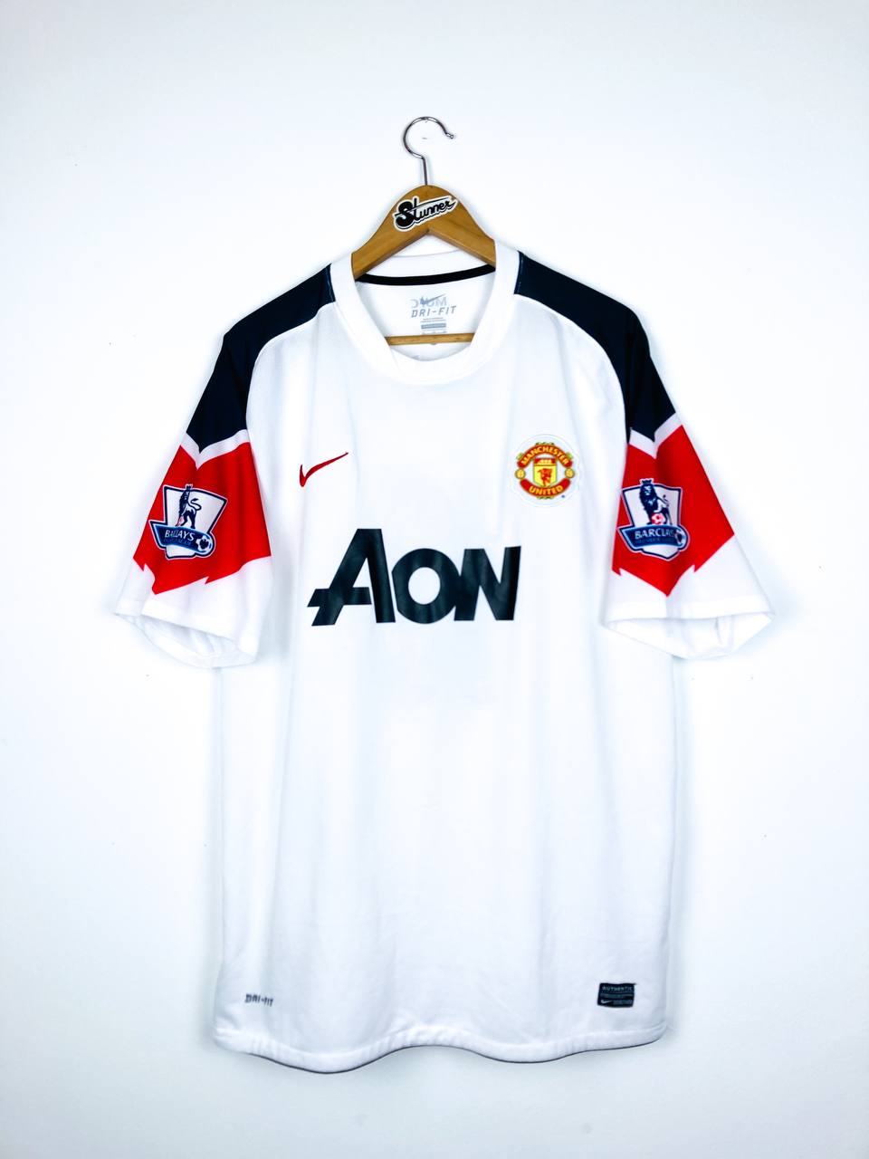 MANCHESTER UNITED 2010/2011 AWAY SHIRT #8 ROONEY