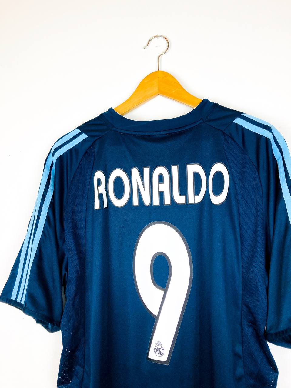 REAL MADRID 2003/2004 AWAY SHIRT #9 RONALDO