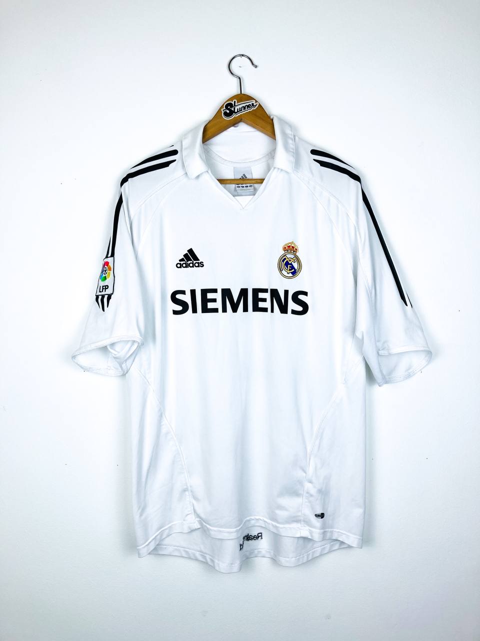 REAL MADRID 2005/2006 HOME SHIRT #23 BECKHAM