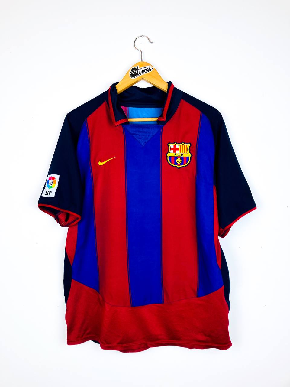 BARCELONA 2003/2004 HOME SHIRT #10 RONALDINHO