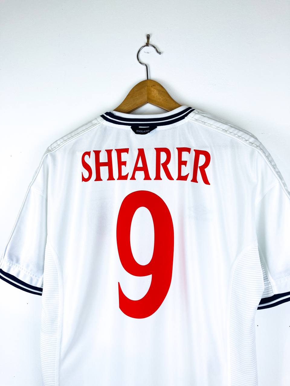ENGLAND 1999/2001 HOME SHIRT #9 SHEARER