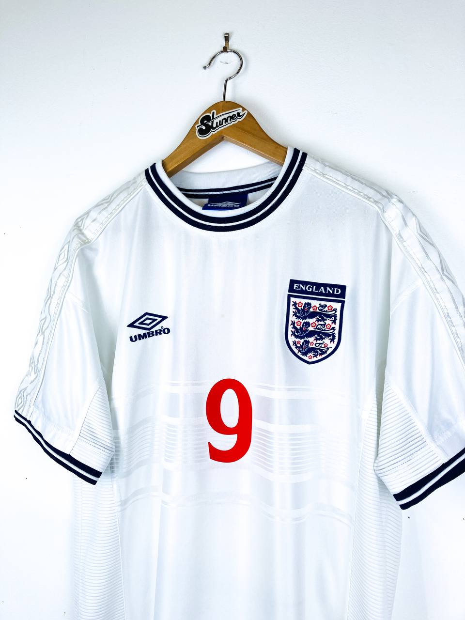 ENGLAND 1999/2001 HOME SHIRT #9 SHEARER