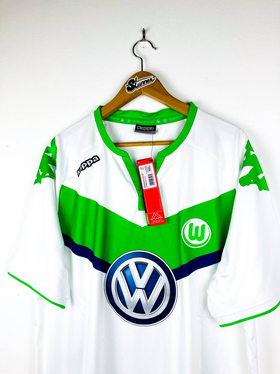 VFL WOLFSBURG 2015/2016 HOME FOOTBALL SHIRT [BNWT]