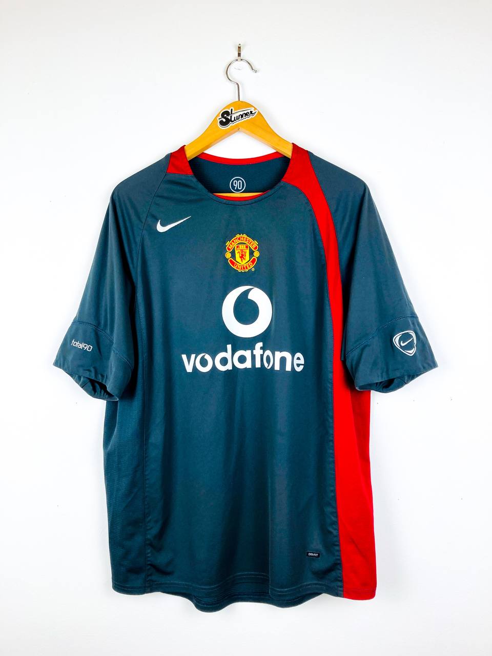 MANCHESTER UNITED 2004/2005 TRAINING SHIRT