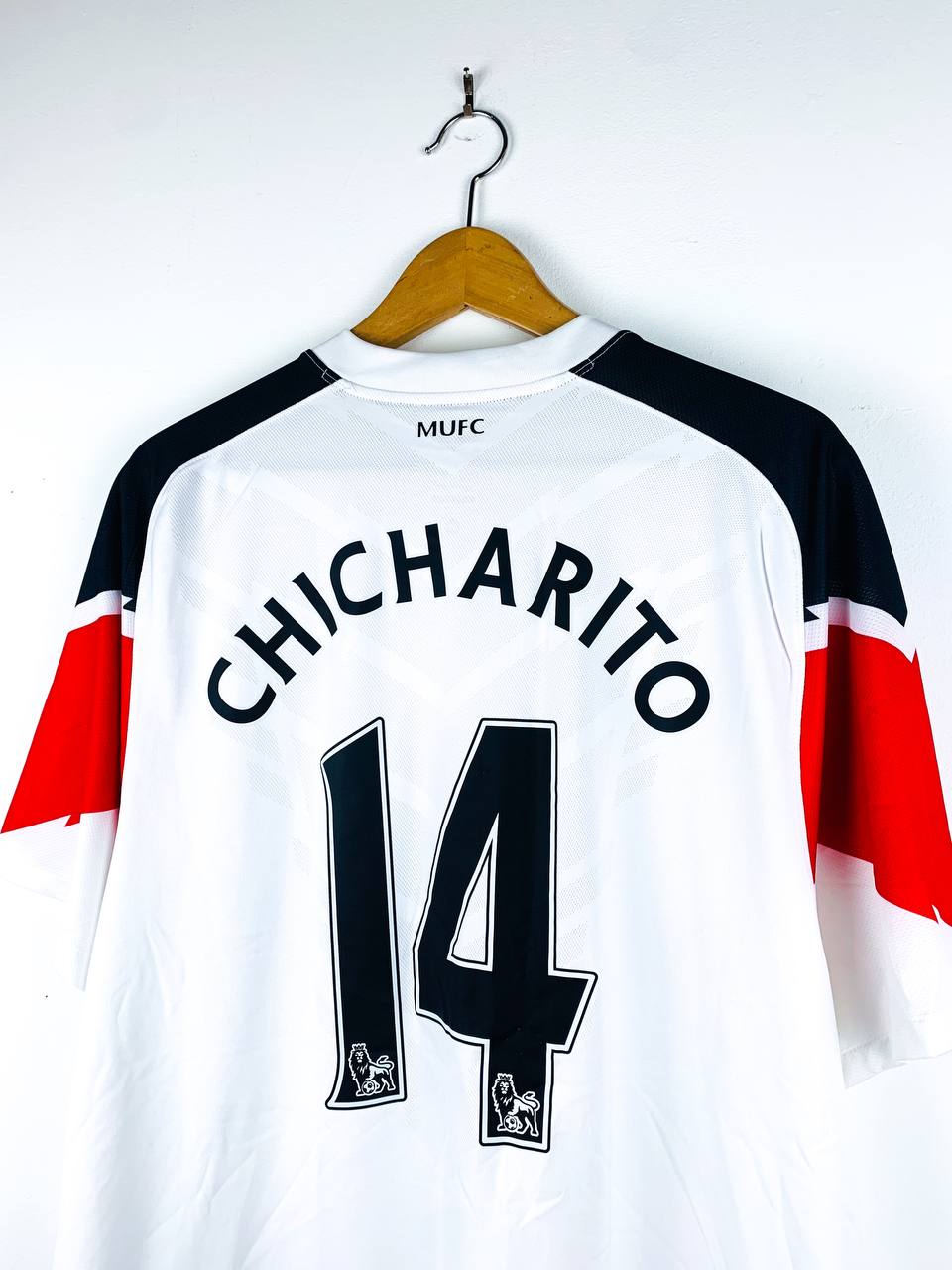 MANCHESTER UNITED 2010/2012 AWAY SHIRT #14 CHICHARITO