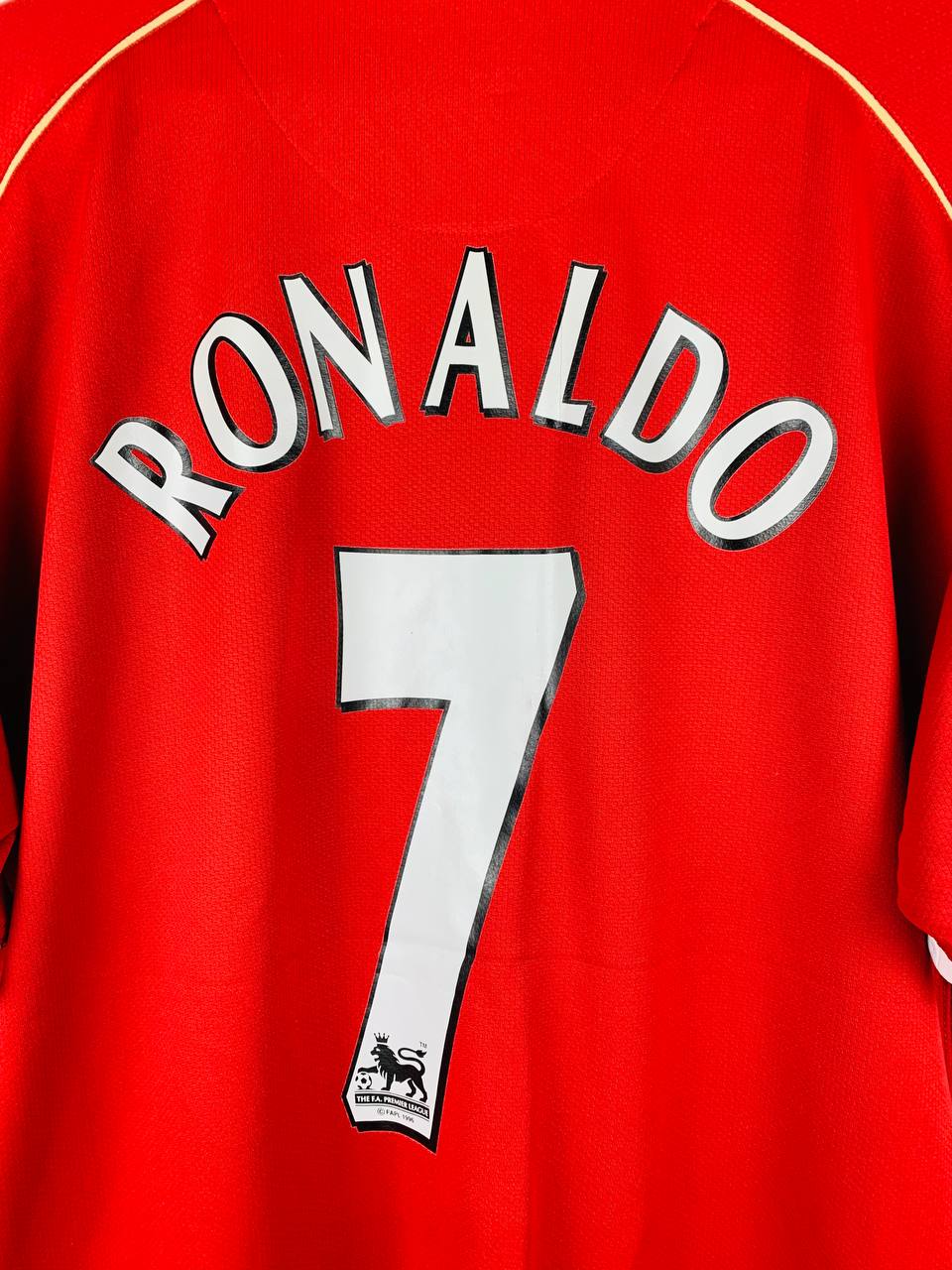 MANCHESTER UNITED 2006/2008 HOME SHIRT #7 RONALDO