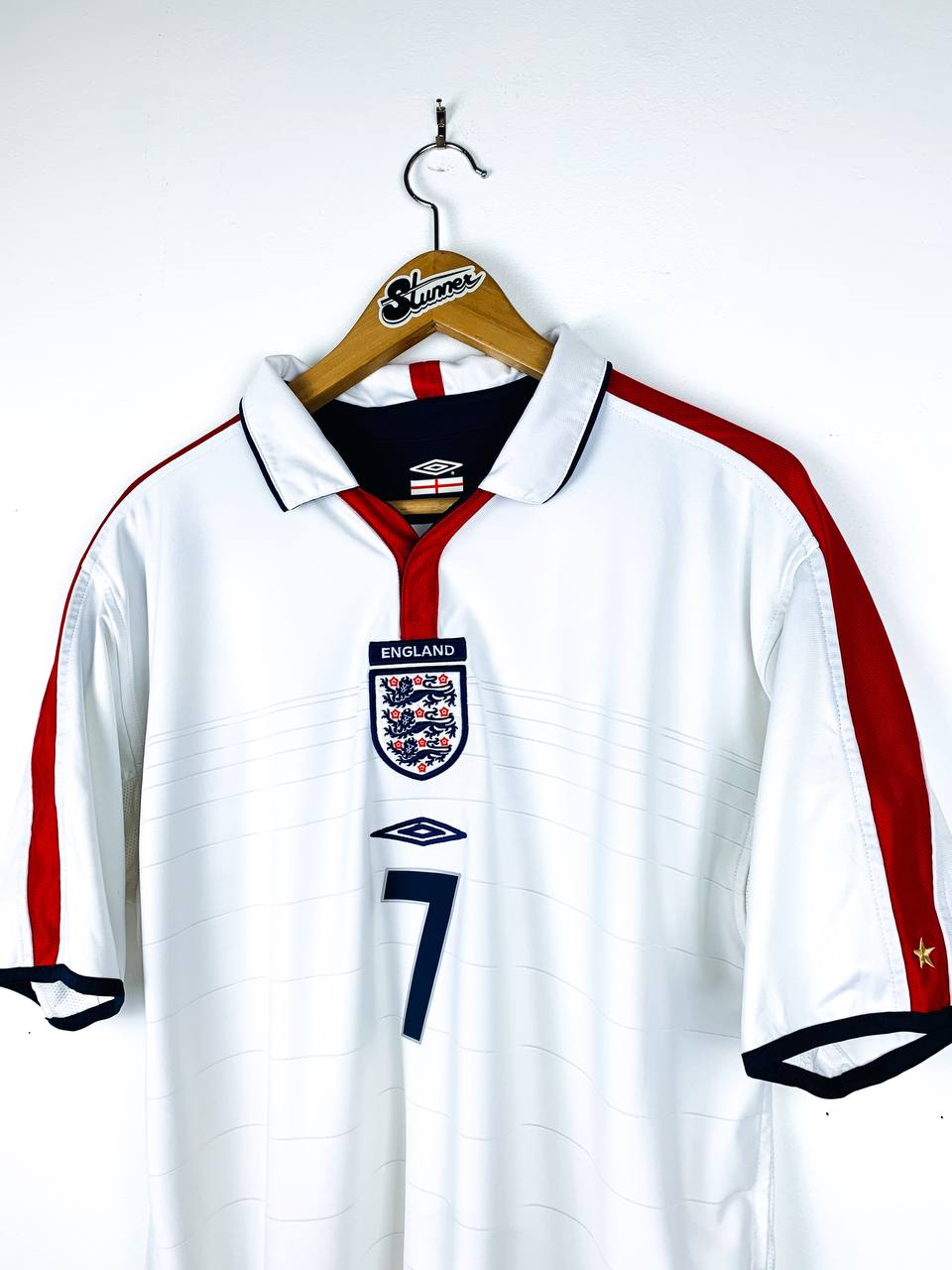 ENGLAND 2003/2005 HOME SHIRT #7 BECKHAM