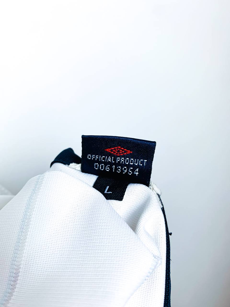 ENGLAND 2003/2005 HOME SHIRT #7 BECKHAM