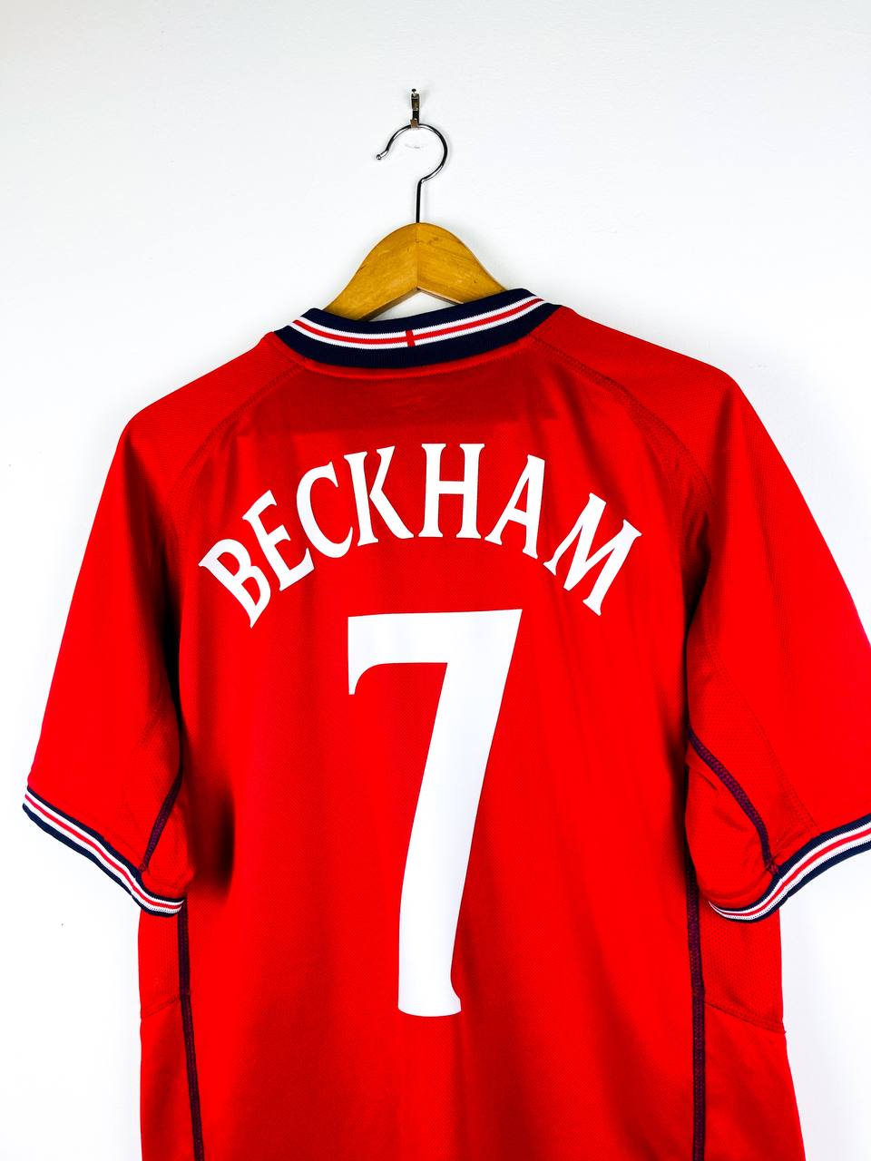 ENGLAND 2002/2004 AWAY *REVERSIBLE* SHIRT #7 BECKHAM