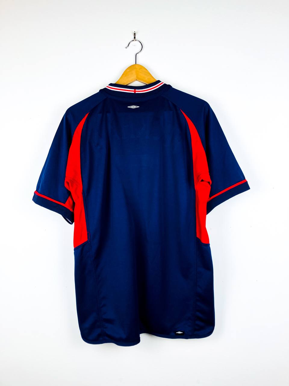 ENGLAND 2002/2004 AWAY *REVERSIBLE* SHIRT #7 BECKHAM