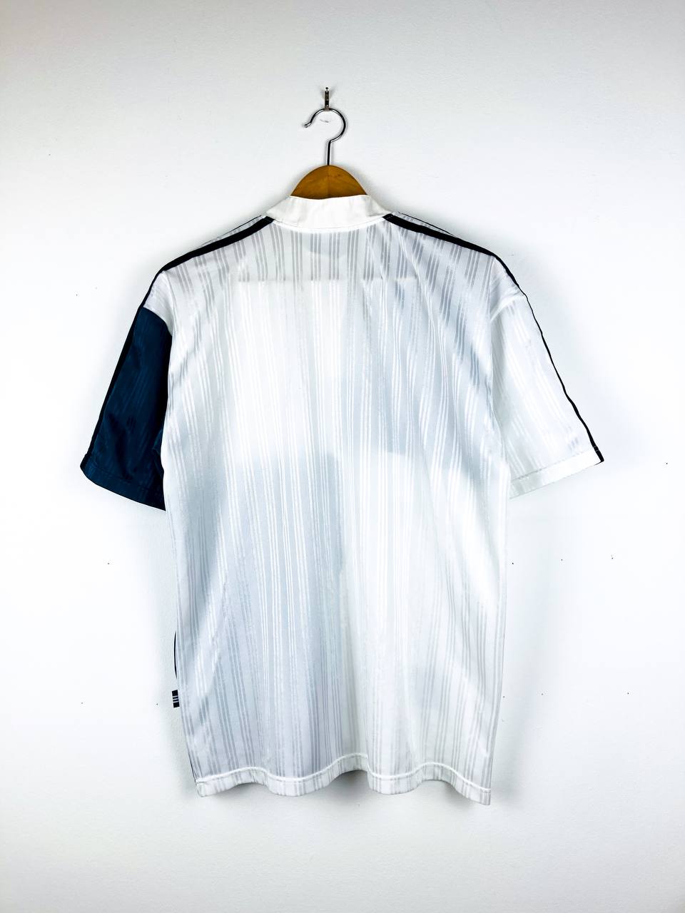 LIVERPOOL 1995/1996 AWAY SHIRT
