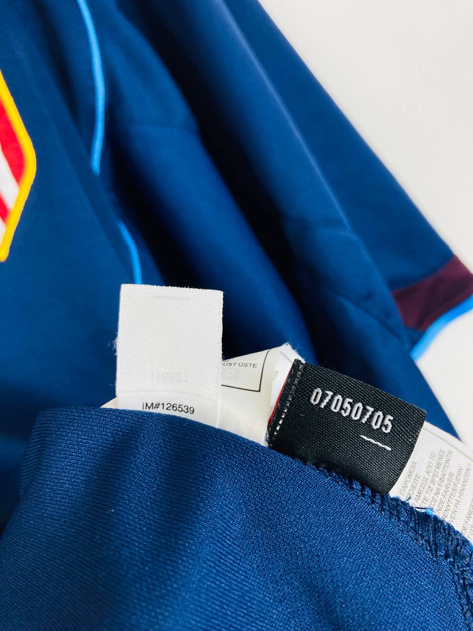 ATLETICO MADRID 2004/2005 AWAY SHIRT #9 TORRES