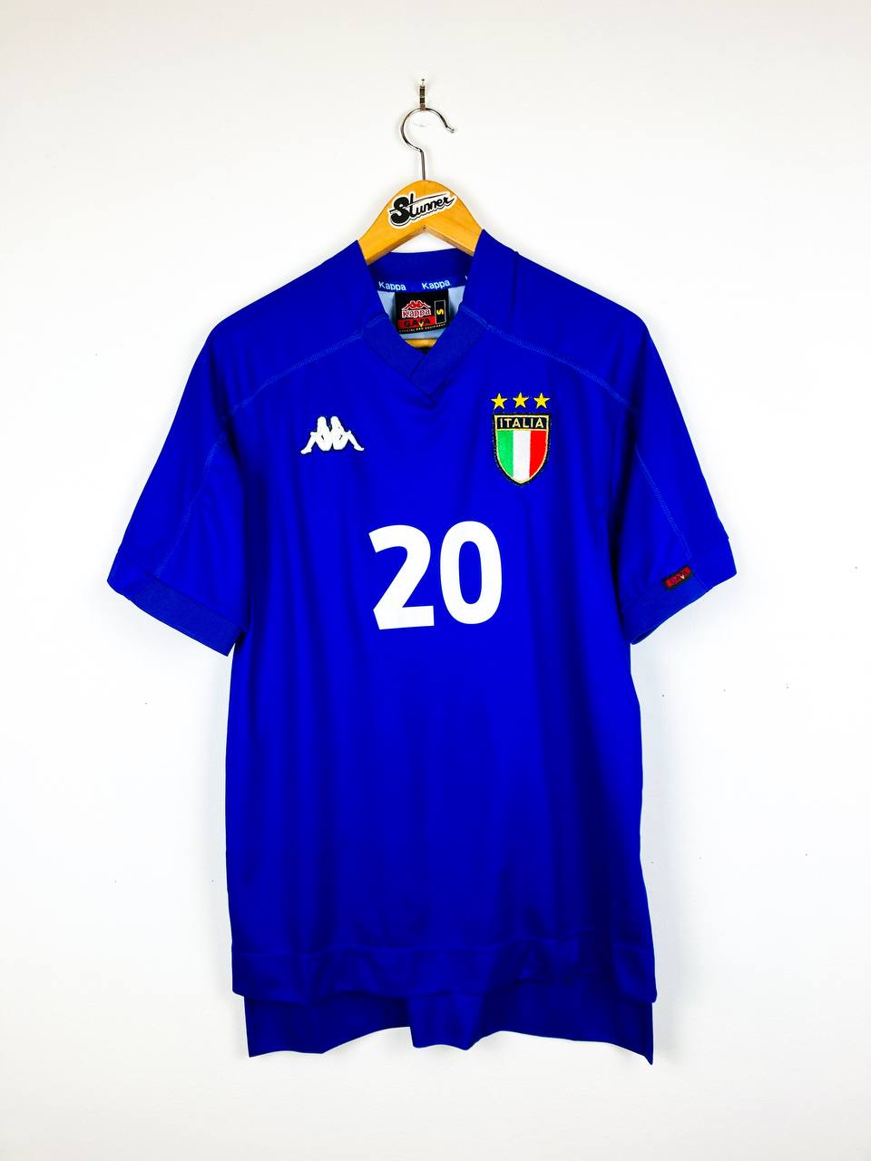ITALY 1999/2000 HOME SHIRT #20 TOTTI