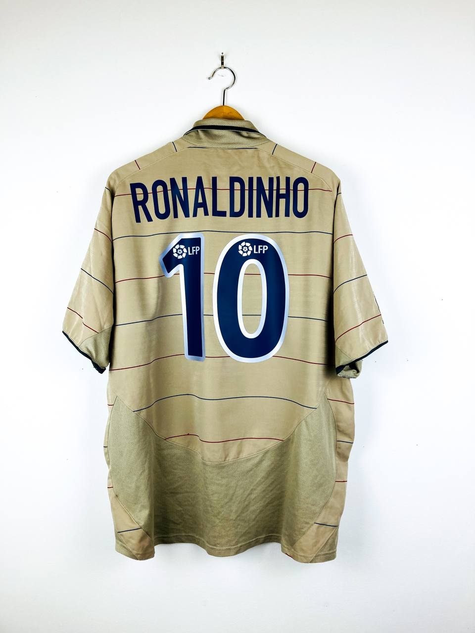 BARCELONA 2003/2004 AWAY SHIRT #10 RONALDINHO