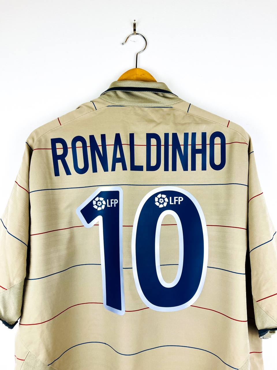 BARCELONA 2003/2004 AWAY SHIRT #10 RONALDINHO