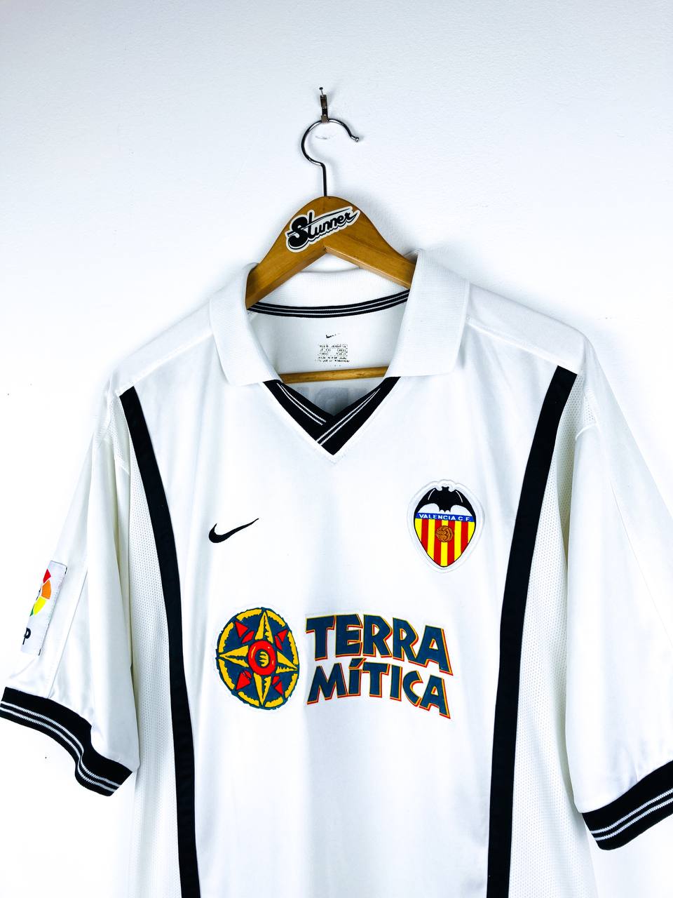 VALENCIA 2000/2001 HOME SHIRT #6 MENDIETA