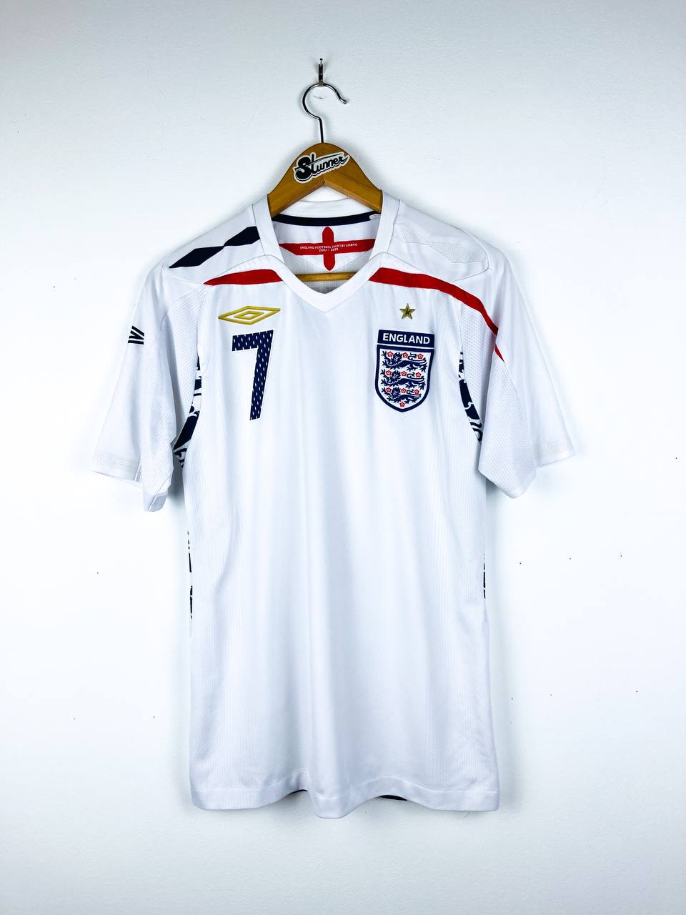 ENGLAND 2007/2009 HOME SHIRT #7 BECKHAM