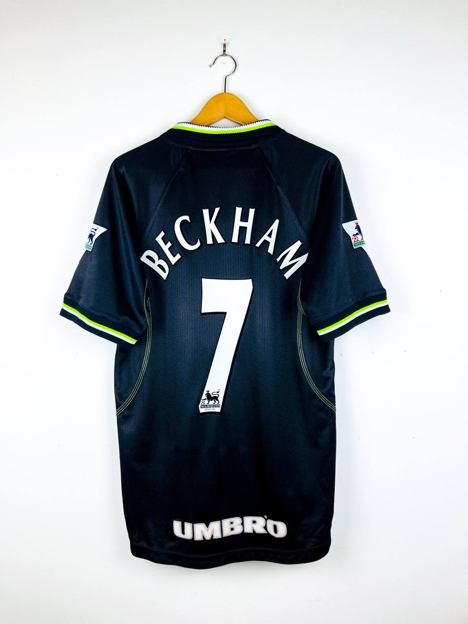 MANCHESTER UNITED 1998/1999 THIRD SHIRT #7 BECKHAM