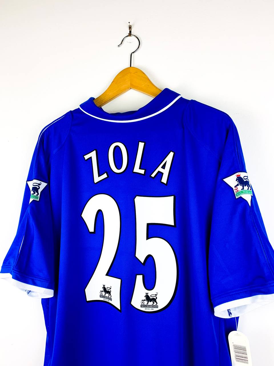 CHELSEA 2001/2003 HOME SHIRT #25 ZOLA [BNWT]