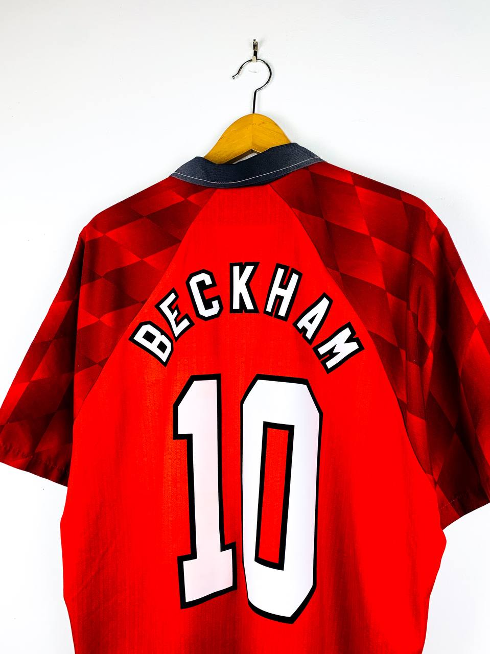 MANCHESTER UNITED 1996/1998 HOME SHIRT #10 BECKHAM [XL]