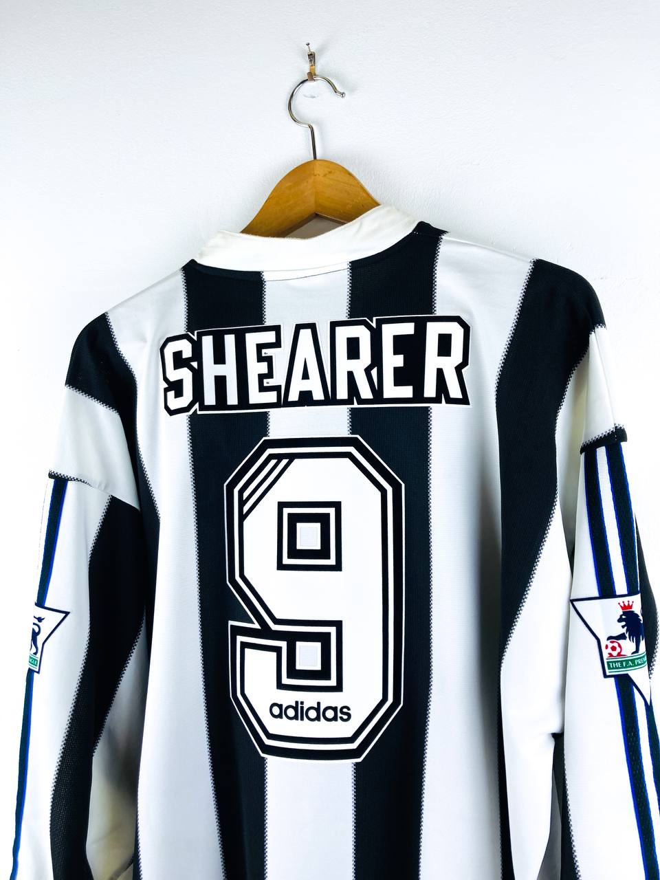 NEWCASTLE UNITED 1995/1997 HOME SHIRT #9 SHEARER [L/S]