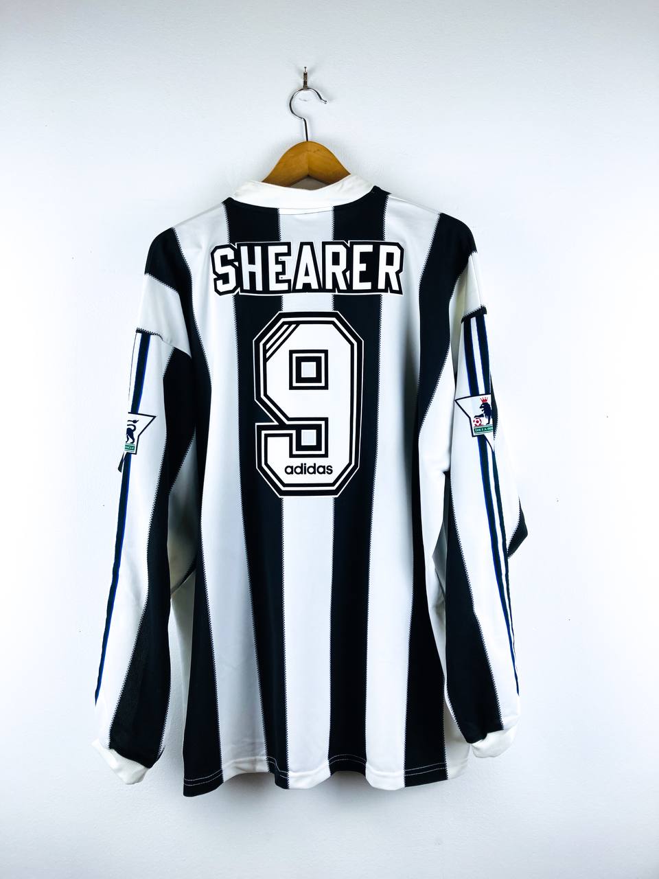 NEWCASTLE UNITED 1995/1997 HOME SHIRT #9 SHEARER [L/S]