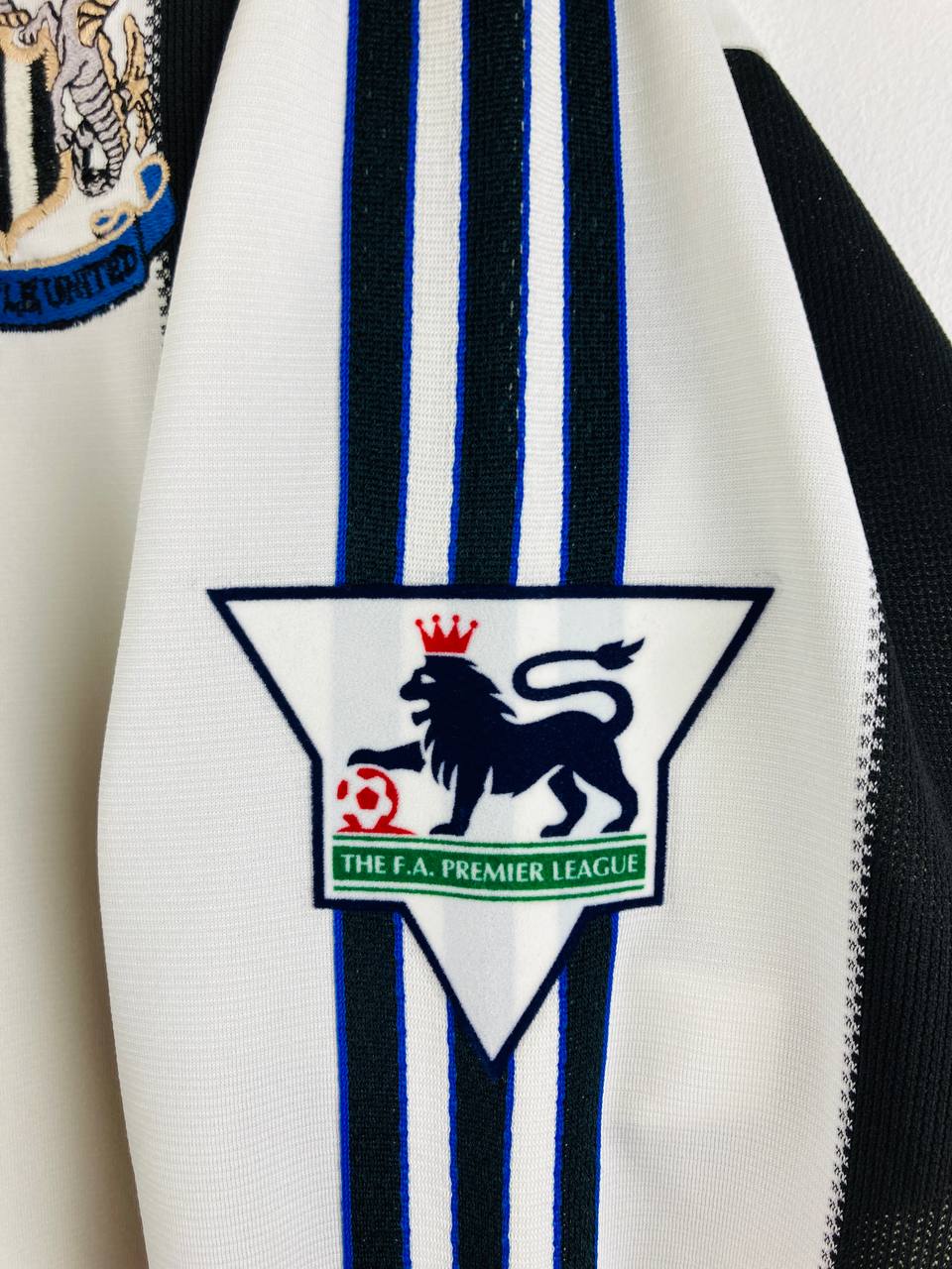 NEWCASTLE UNITED 1995/1997 HOME SHIRT #9 SHEARER [L/S]