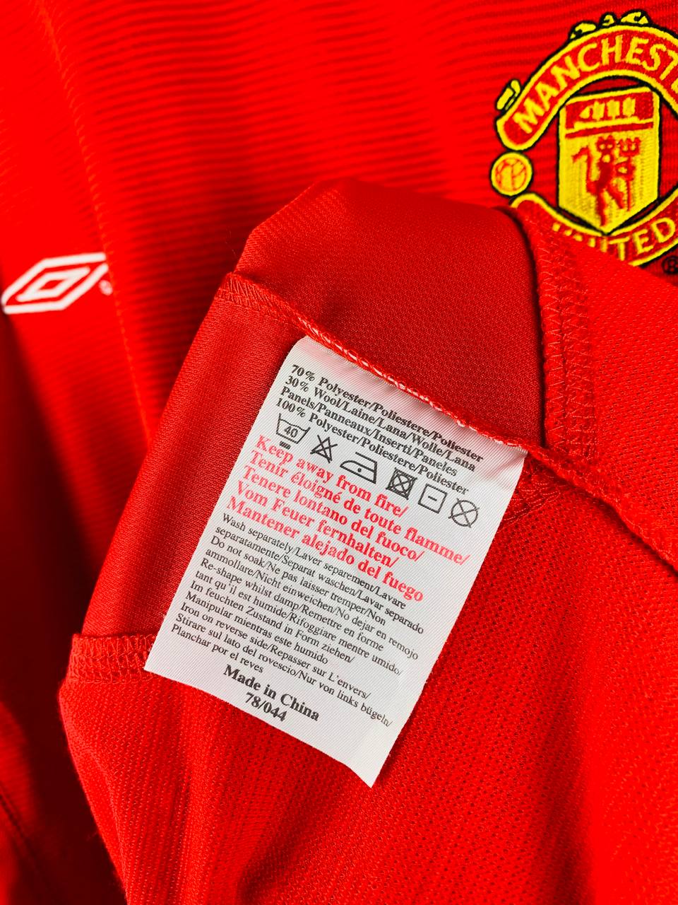 MANCHESTER UNITED 2000/2002 HOME SHIRT #18 SCHOLES
