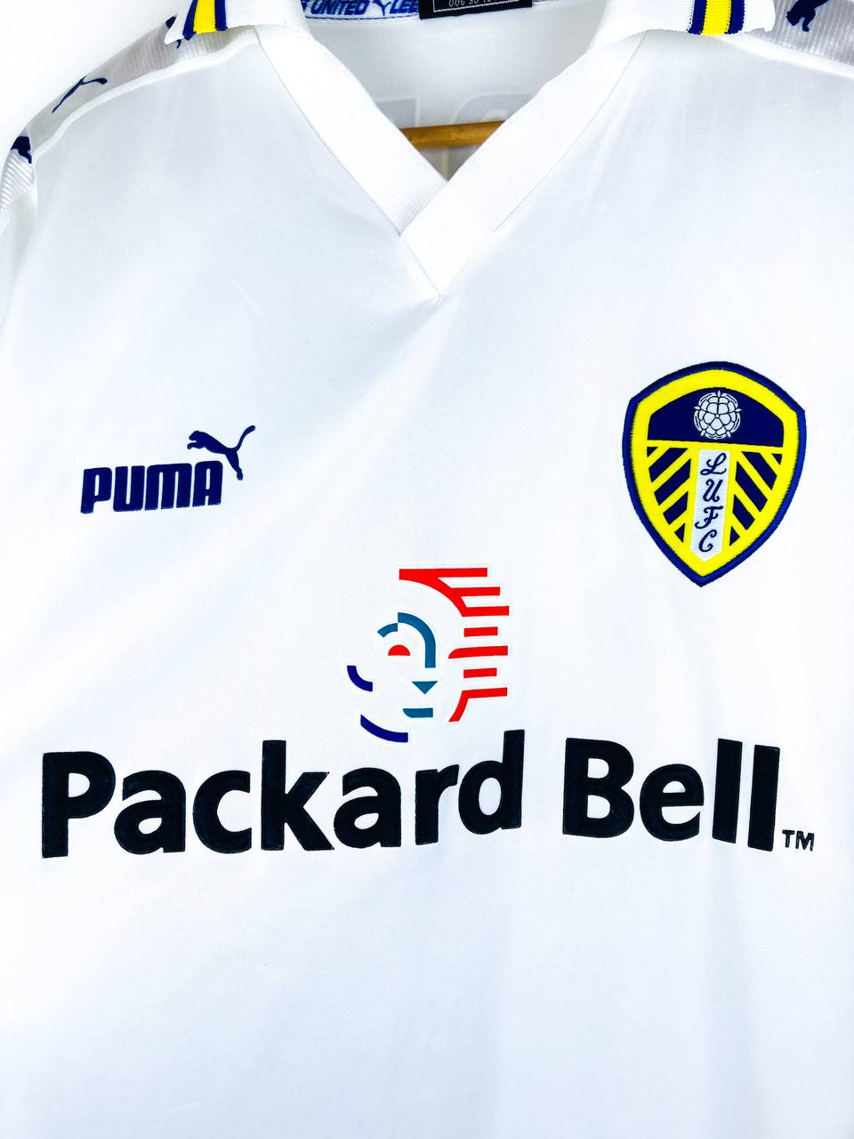 LEEDS UNITED 1998/2000 HOME SHIRT #5 RADEBE