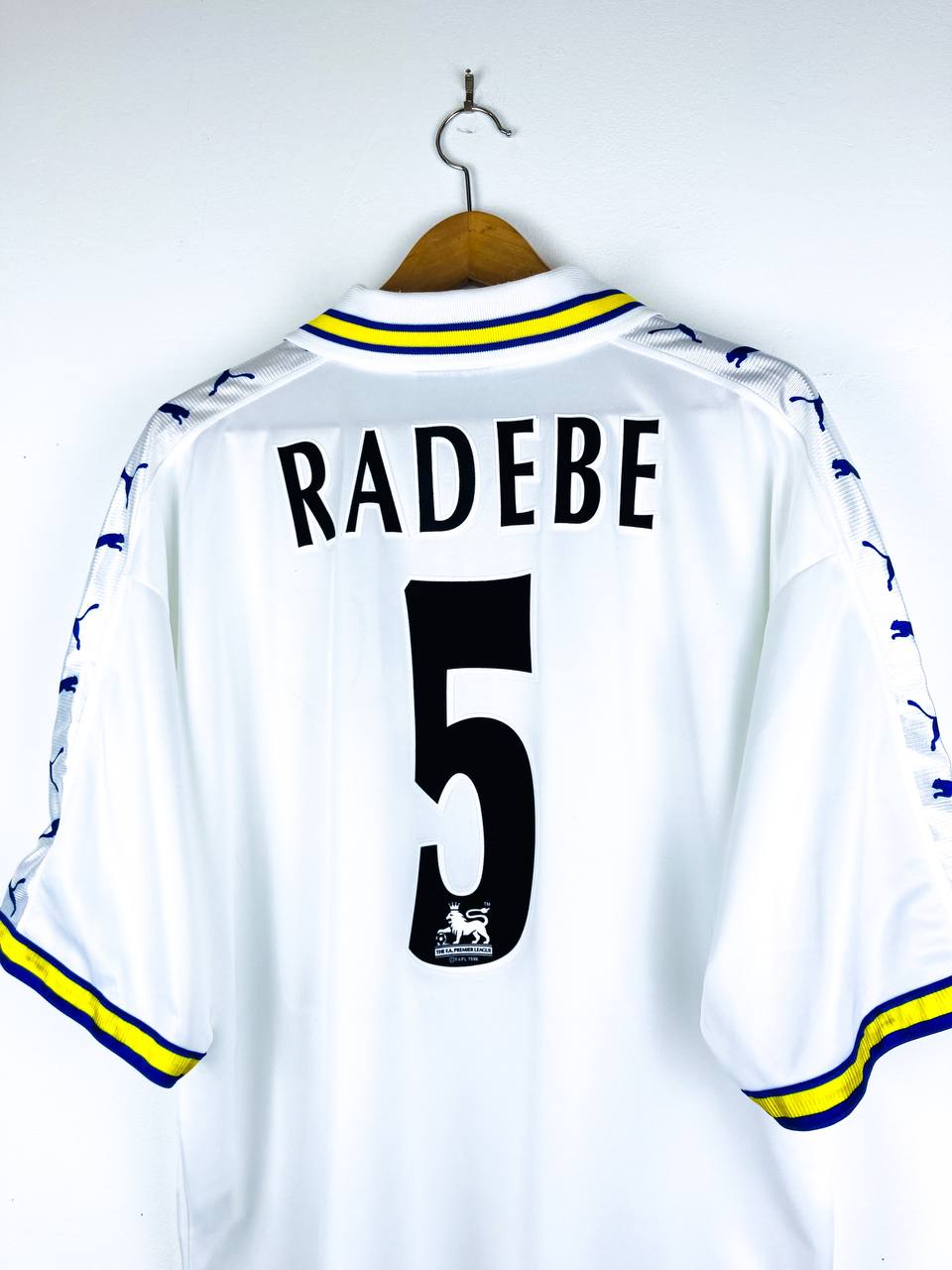 LEEDS UNITED 1998/2000 HOME SHIRT #5 RADEBE