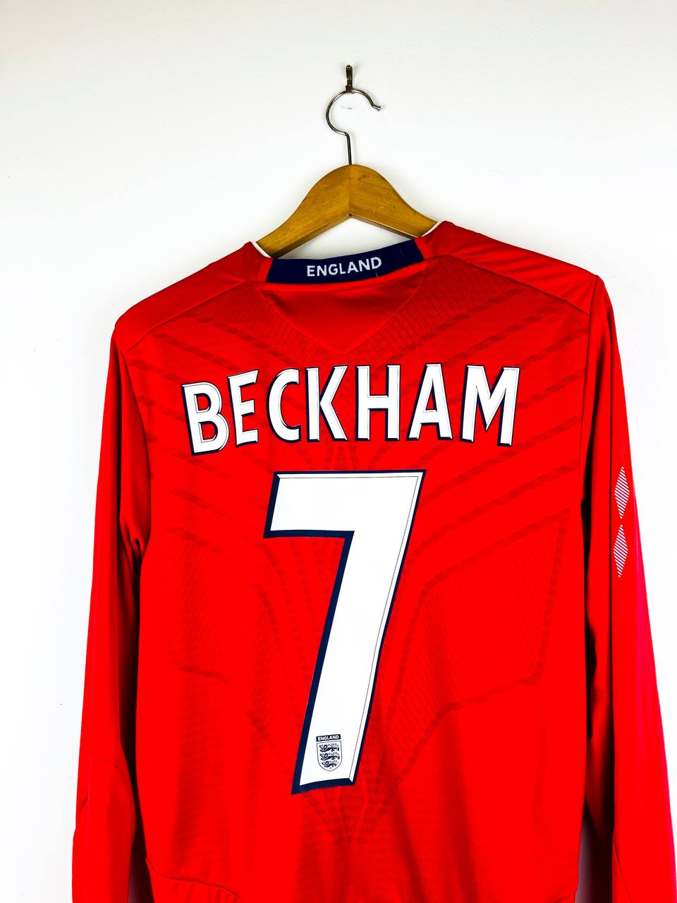 ENGLAND 2008/2010 AWAY SHIRT #7 BECKHAM [L/S]