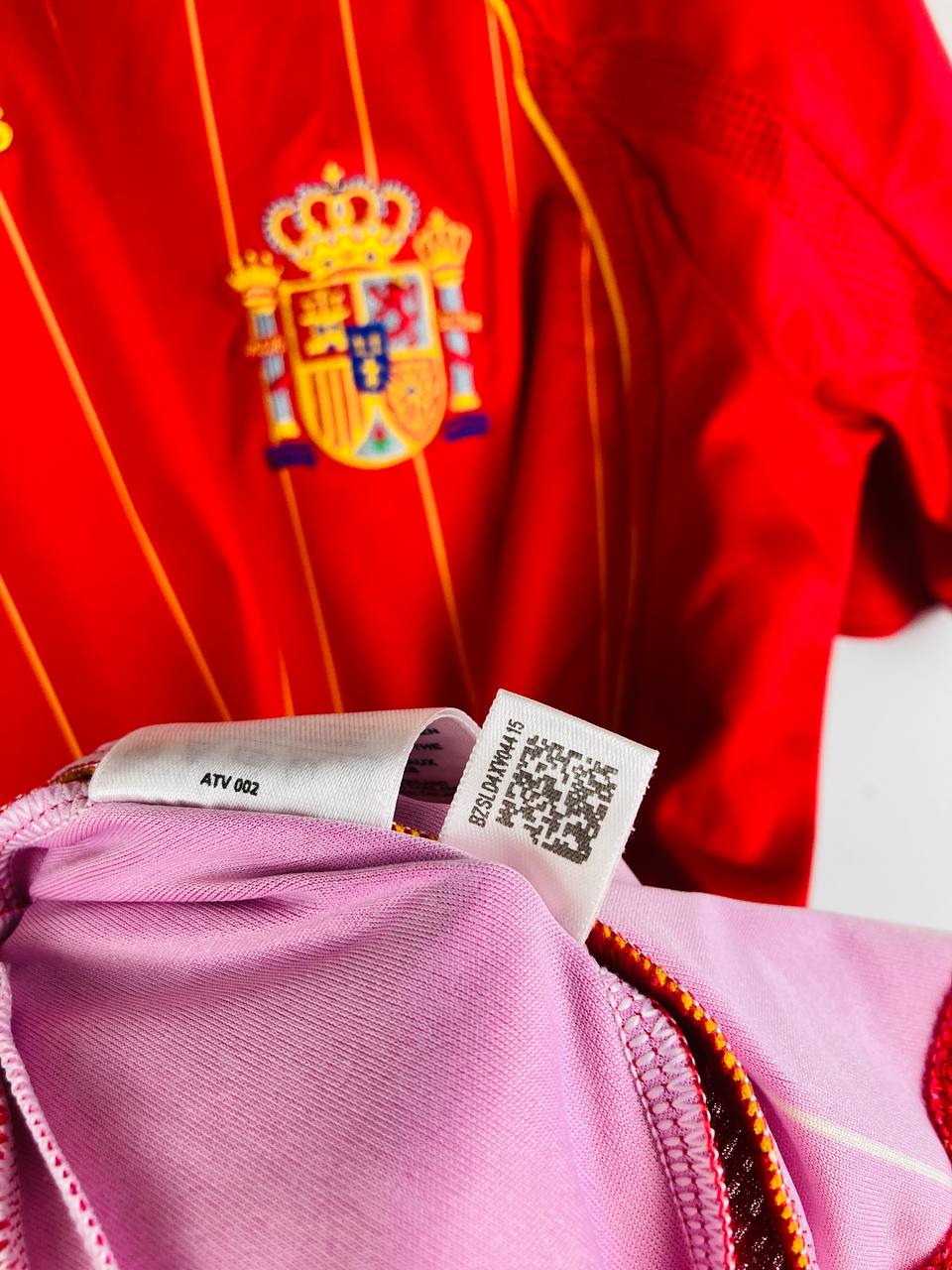 SPAIN 2006/2008 HOME SHIRT #13 INIESTA