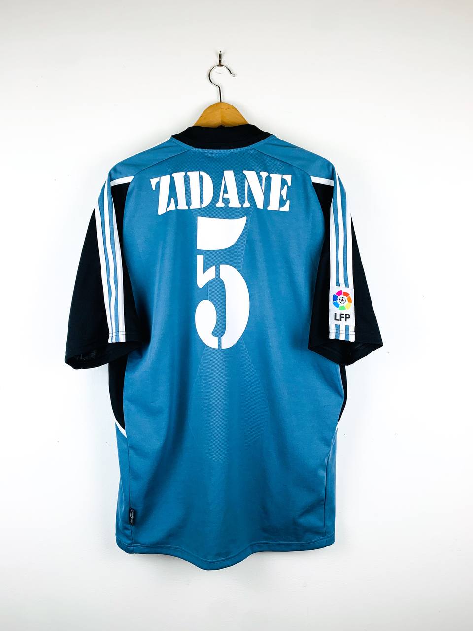 REAL MADRID 2001/2002 THIRD SHIRT #5 ZIDANE