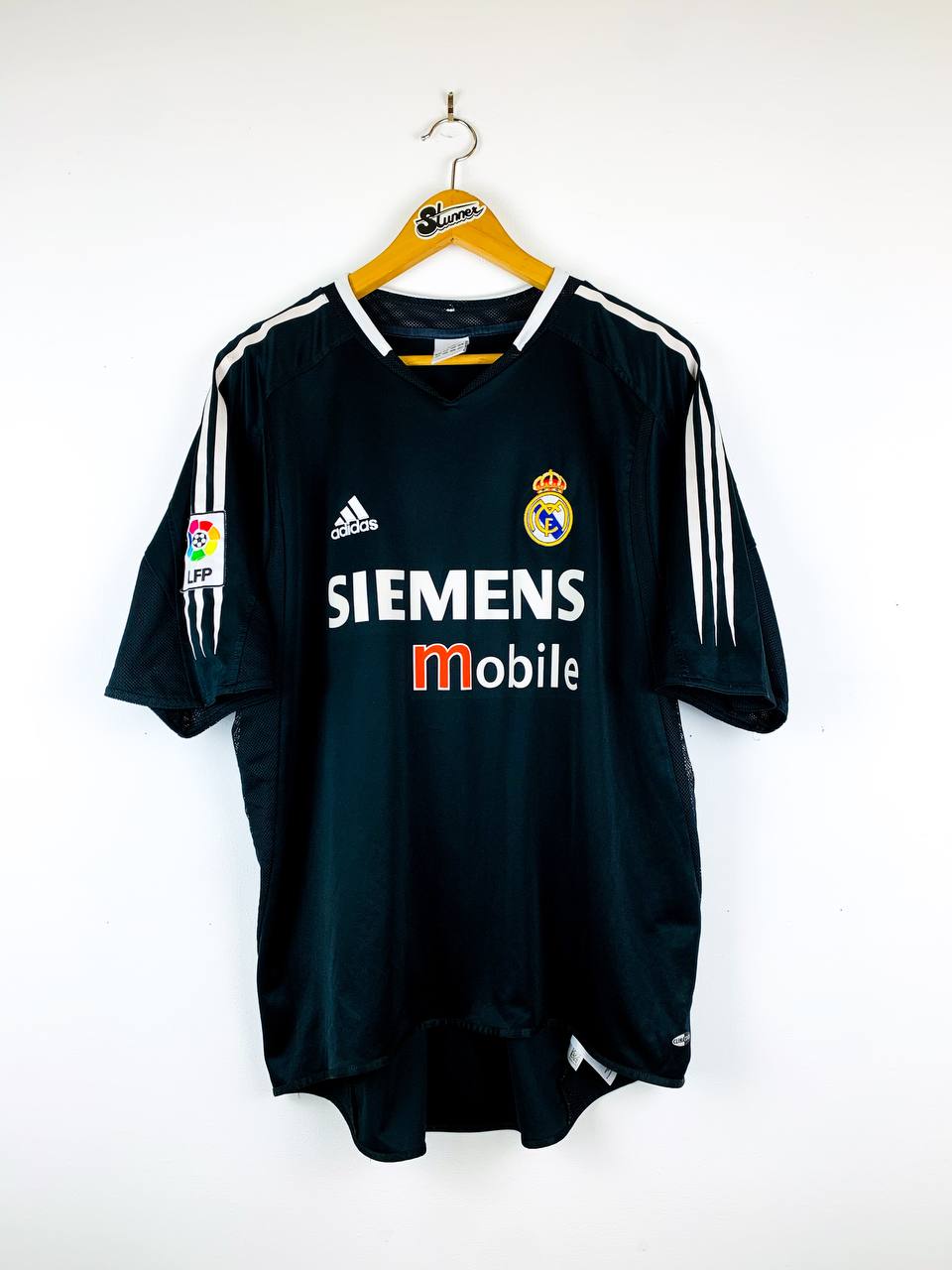REAL MADRID 2004/2005 AWAY SHIRT #23 BECKHAM