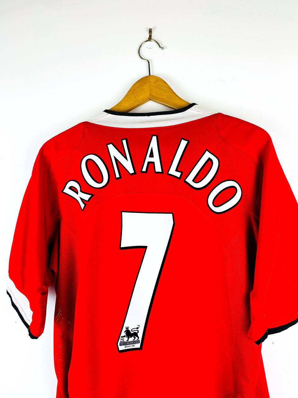 MANCHESTER UNITED 2004/2006 HOME SHIRT #7 RONALDO [L]