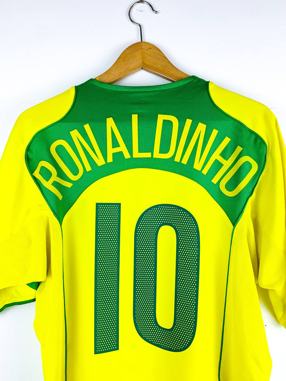 BRAZIL 2004/2006 HOME SHIRT #10 RONALDINHO [M]