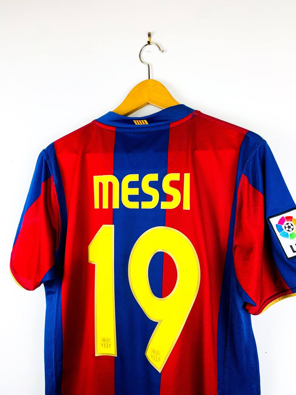 BARCELONA 2007/2008 HOME SHIRT #19 MESSI