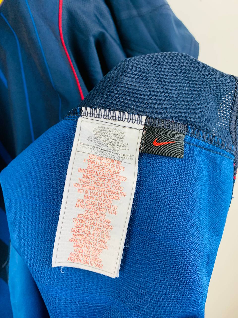 BARCELONA 2004/2005 AWAY SHIRT #10 RONALDINHO