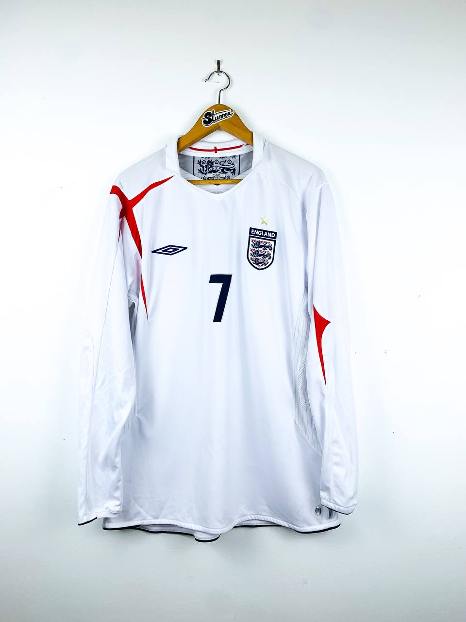 ENGLAND 2005/2007 HOME SHIRT #7 BECKHAM [L/S]