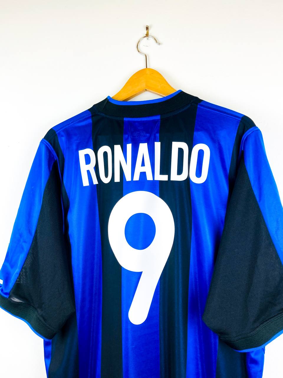 INTER MILAN 2000/2001 HOME SHIRT #9 RONALDO
