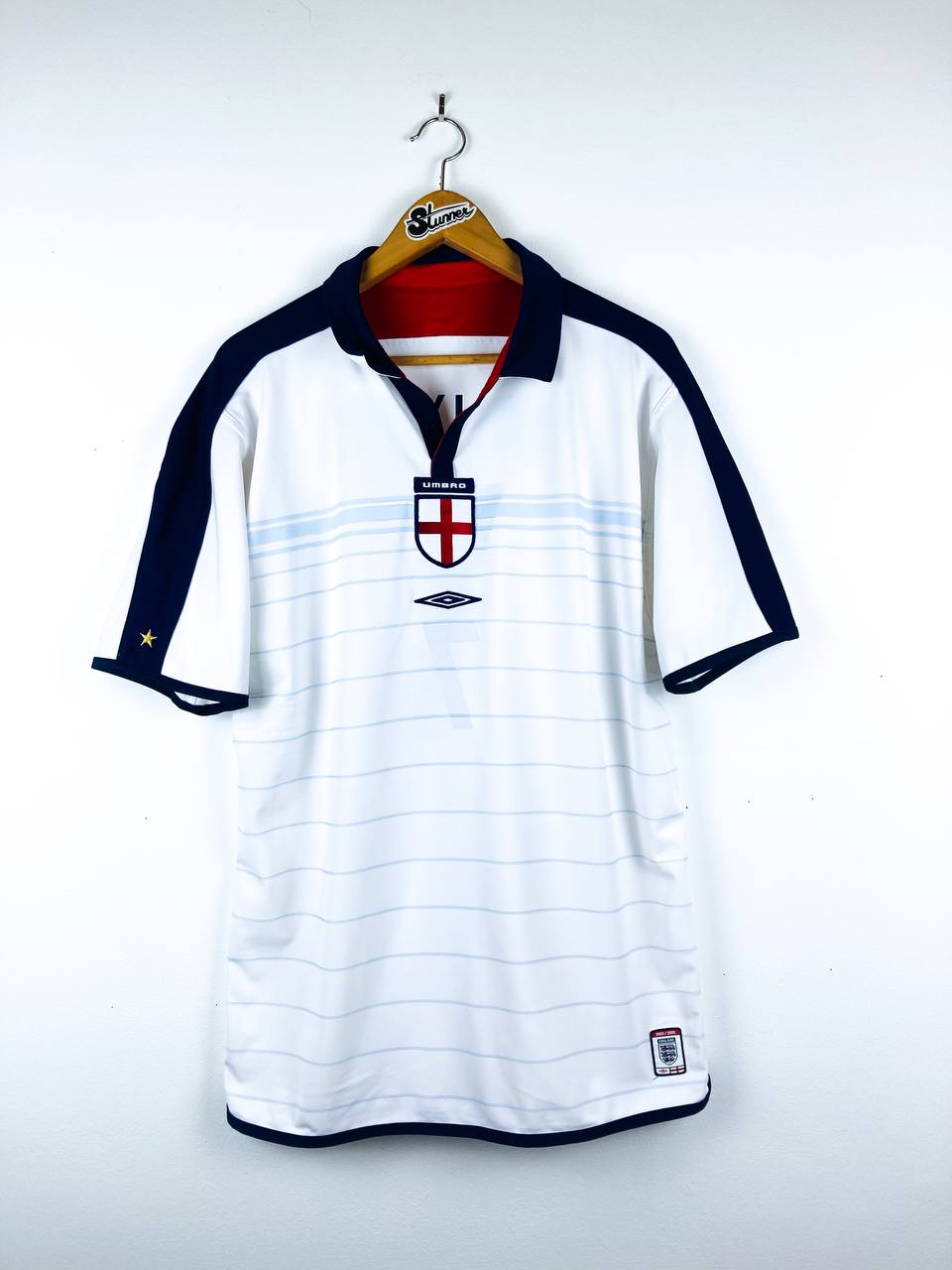 ENGLAND 2003/2005 HOME SHIRT #7 BECKHAM