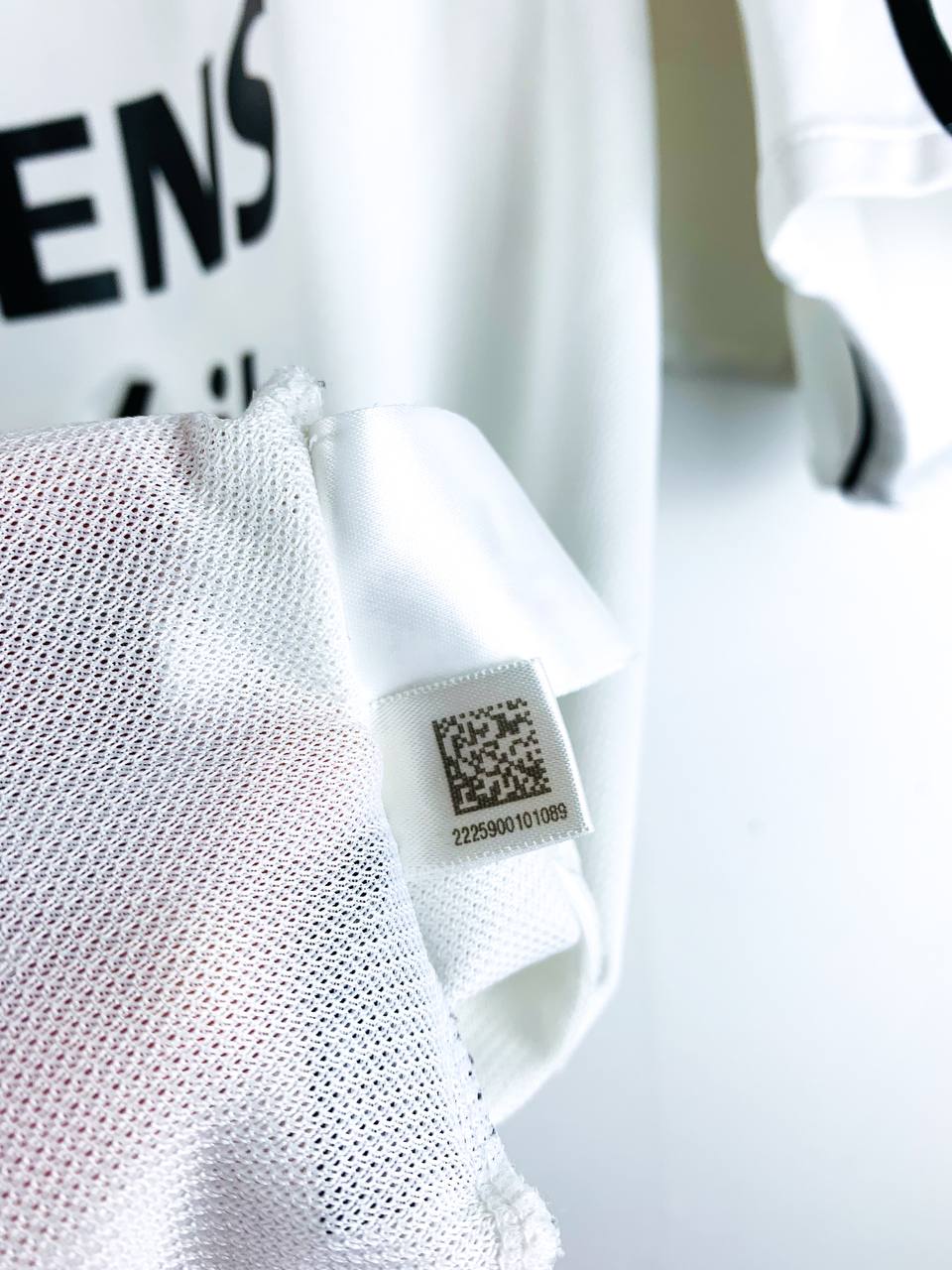 REAL MADRID 2003/2004 HOME SHIRT #5 ZIDANE