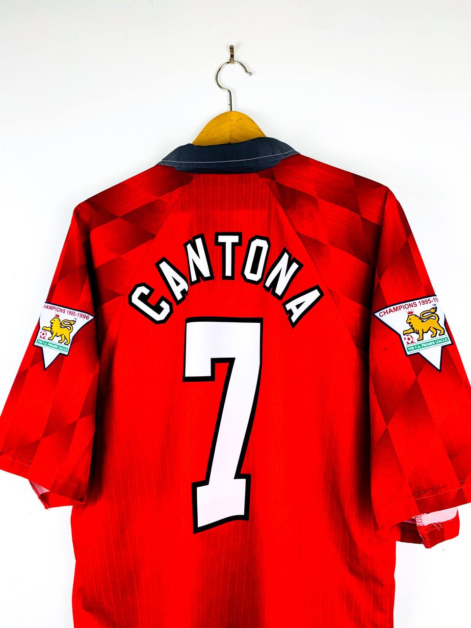 MANCHESTER UNITED 1996/1998 HOME SHIRT #7 CANTONA [XXL]